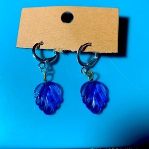 Blue leaf hoops